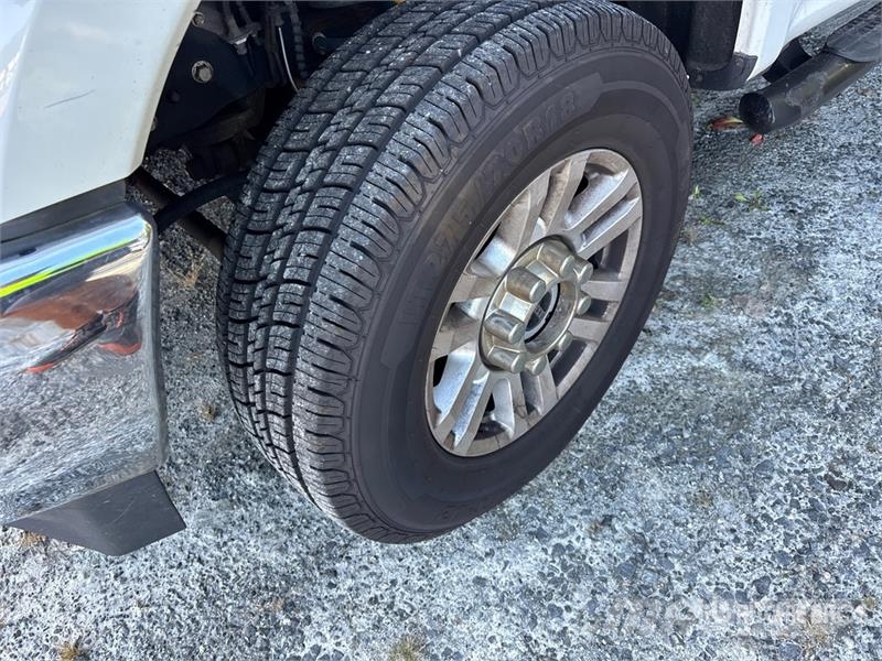 Ford F-250 XLT 4x4 Extended Cab Pickup Muu