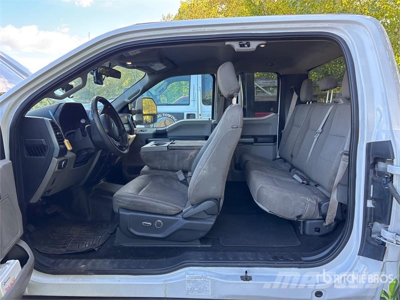 Ford F-250 XLT 4x4 Extended Cab Pickup Muu