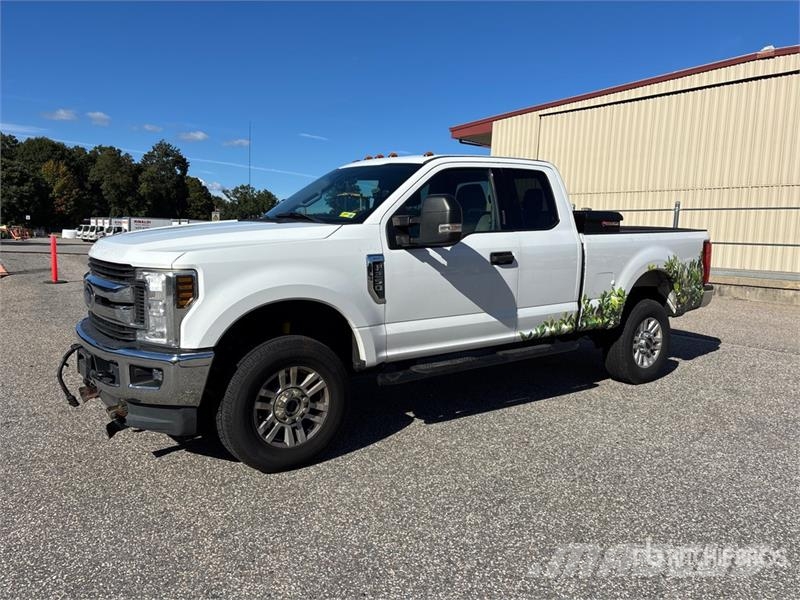 Ford F-250 XLT 4x4 Extended Cab Pickup Muu