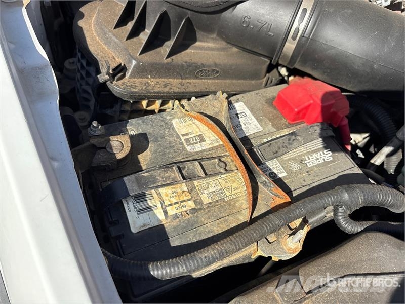 Ford F-350 Kamioni sa otvorenim sandukom
