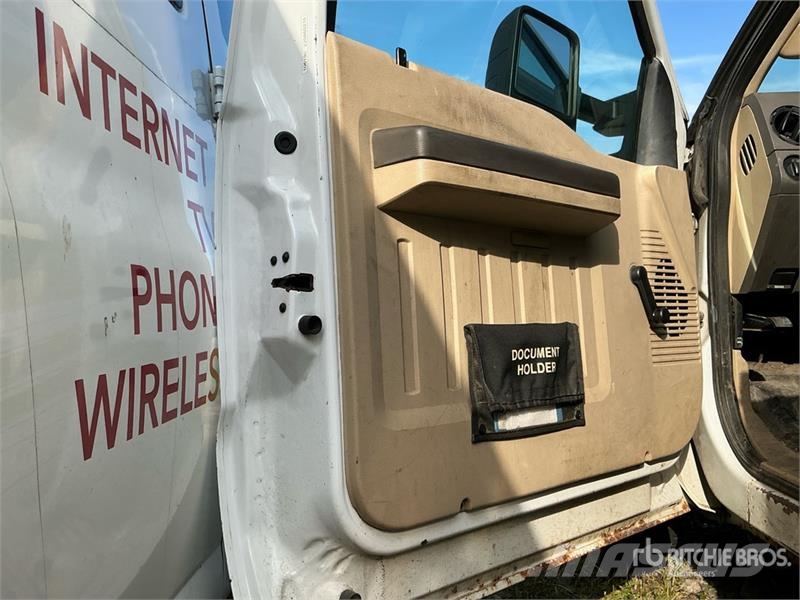 Ford F-350 المنصات الهوائية المثبتة على شاحنة