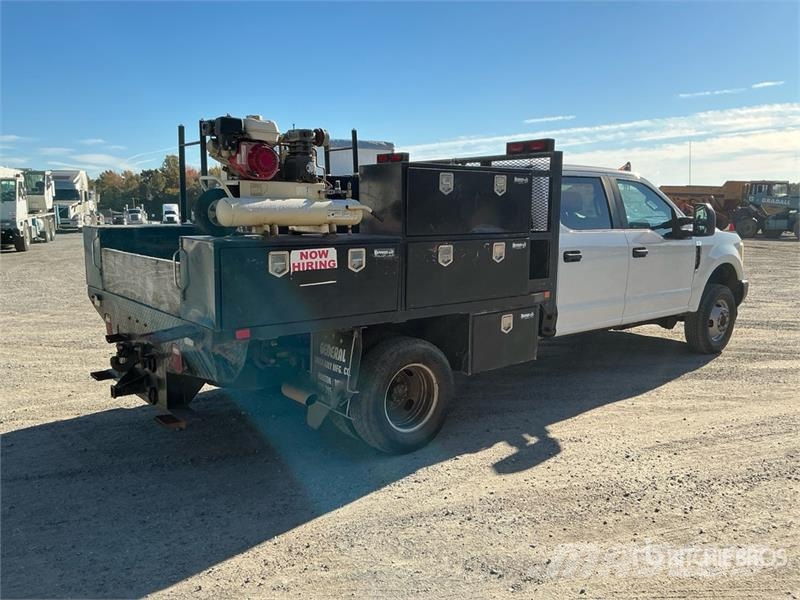Ford F-350 Platformas/izkraušana no sāniem