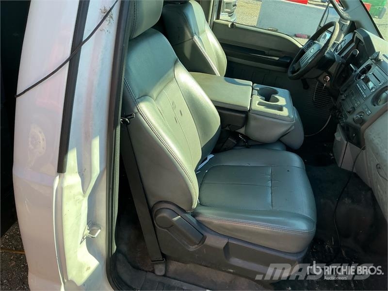 Ford F-350 Ciężarówki typu Platforma / Skrzynia