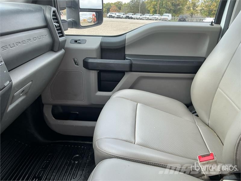 Ford F-350 Cabines