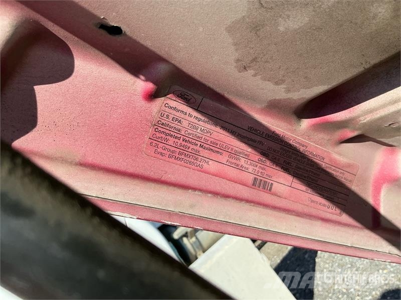 Ford F-350 Ciężarówki typu Platforma / Skrzynia