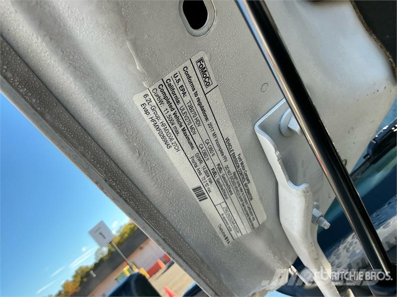 Ford F-350 Platformas/izkraušana no sāniem