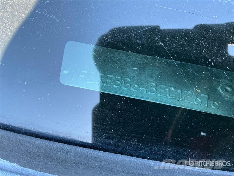 Ford F-350 Ciężarówki typu Platforma / Skrzynia