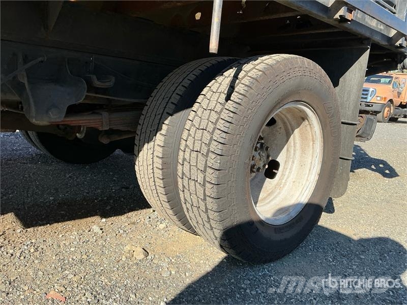 Ford F-350 Ciężarówki typu Platforma / Skrzynia