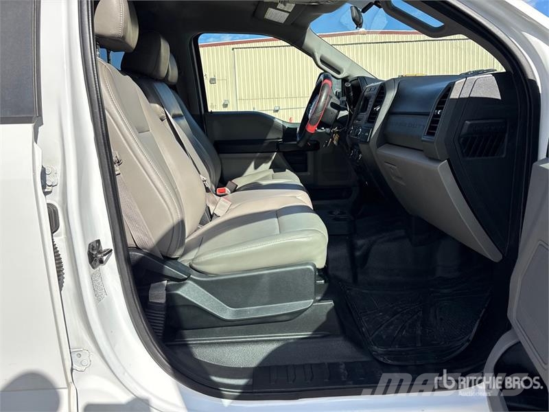 Ford F-350 Kamioni sa otvorenim sandukom