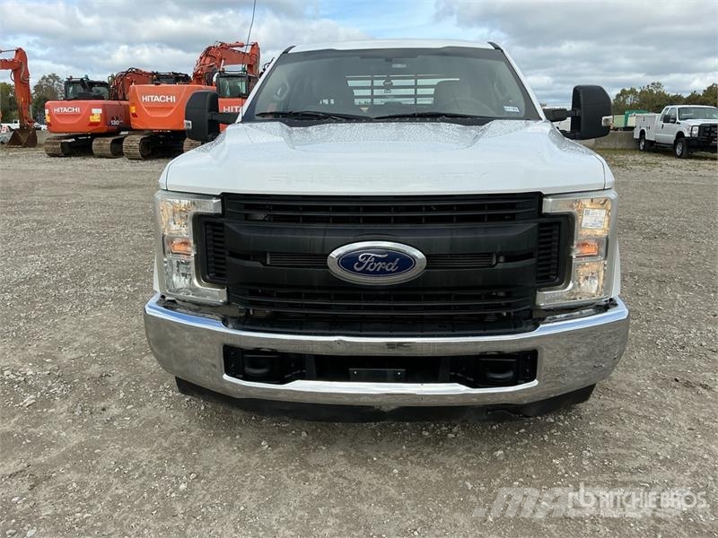 Ford F-350 Drugi