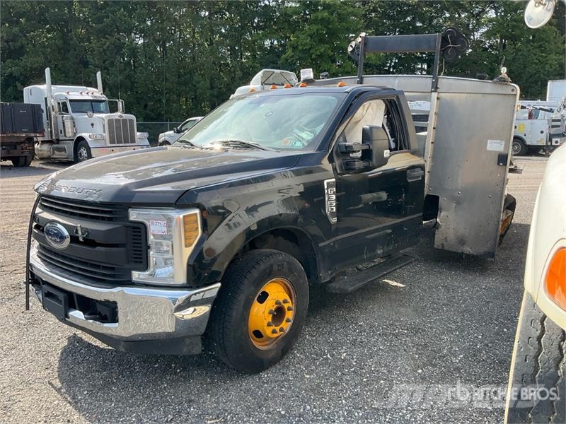 Ford F-350 平板式/側卸式卡車