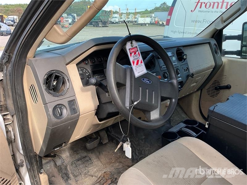 Ford F-350 المنصات الهوائية المثبتة على شاحنة