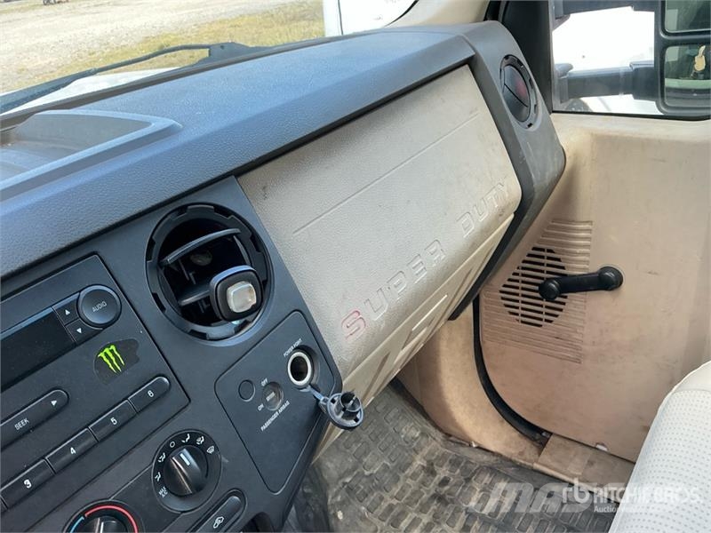Ford F-350 المنصات الهوائية المثبتة على شاحنة
