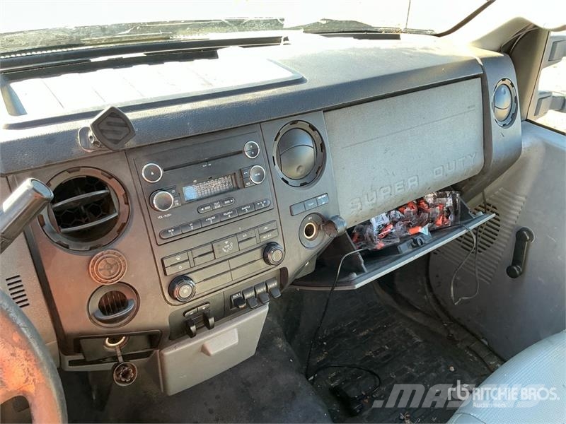 Ford F-350 Ciężarówki typu Platforma / Skrzynia
