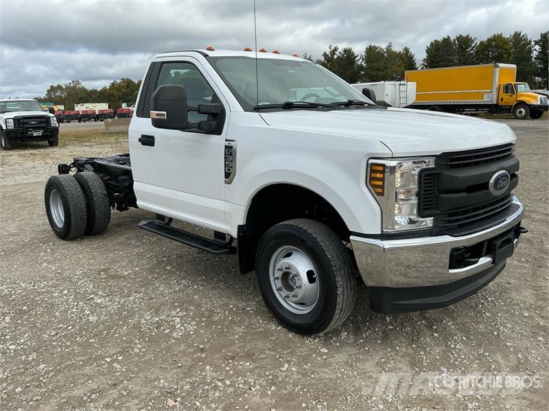Ford F-350 Cabines