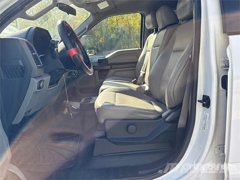 Ford F-350 Kamioni sa otvorenim sandukom