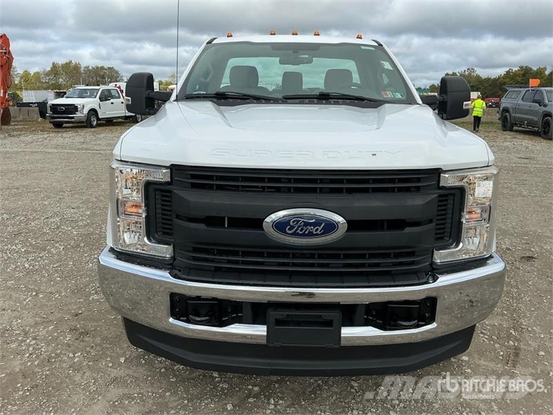 Ford F-350 Cabines