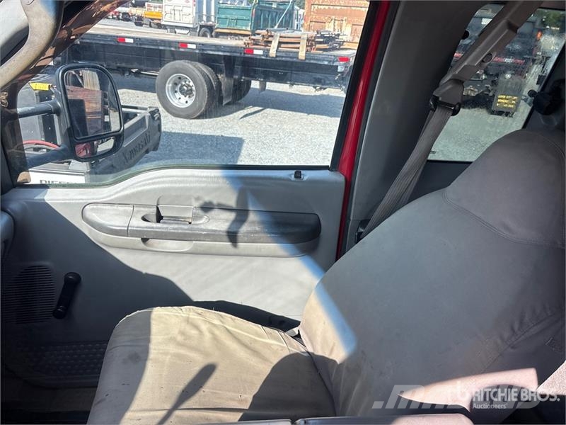 Ford F-350 Flatbed / Dropside trucks