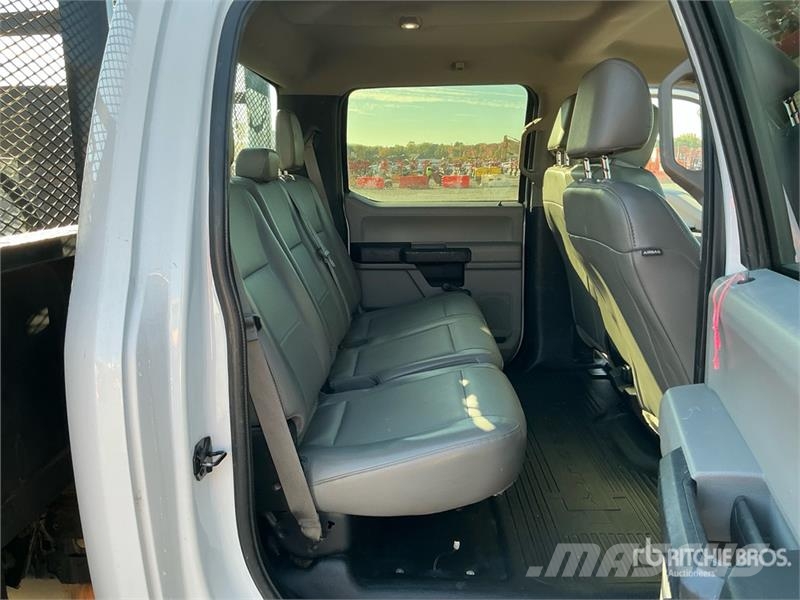 Ford F-350 Platformas/izkraušana no sāniem