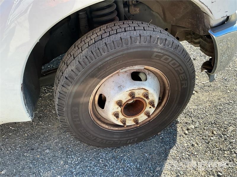 Ford F-350 Ciężarówki typu Platforma / Skrzynia