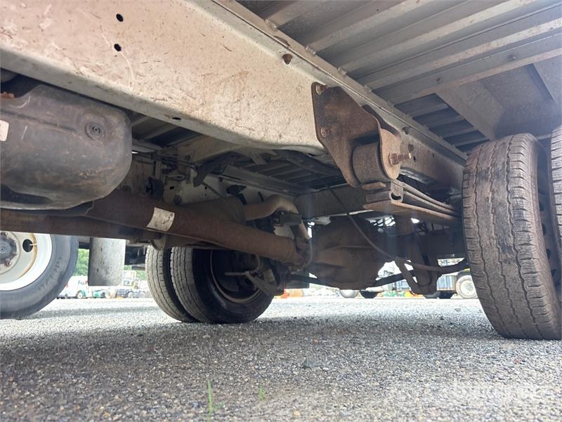 Ford F-350 4x2 Van Truck (Inoperable) Camion cassonati