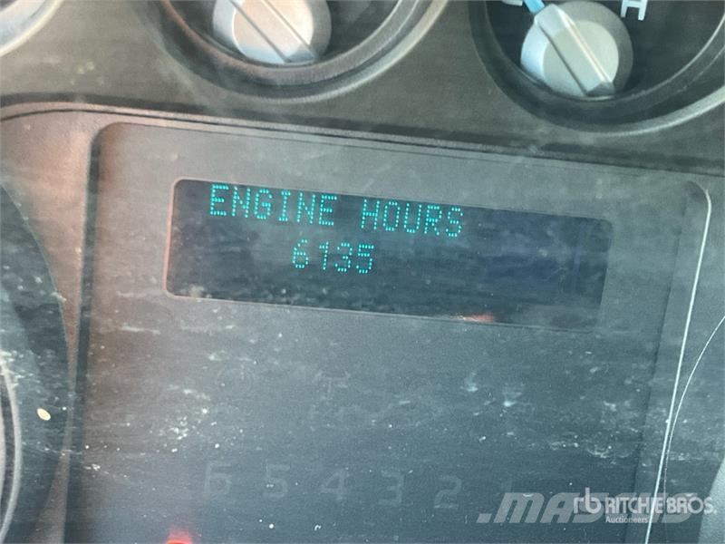 Ford F-350 4x4 Extended Cab Fuel tank in bed with pump 픽업/드롭사이드