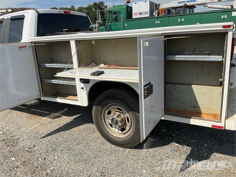 Ford F-350 4x4 Extended Cab Utility Truck Pick up/Dropside