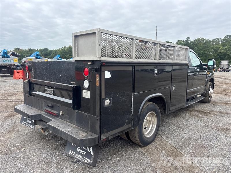 Ford F-350 XL 4x2 Extended Cab Utility Truck Vieglais kravas automobilis/izkraušana no sāniem