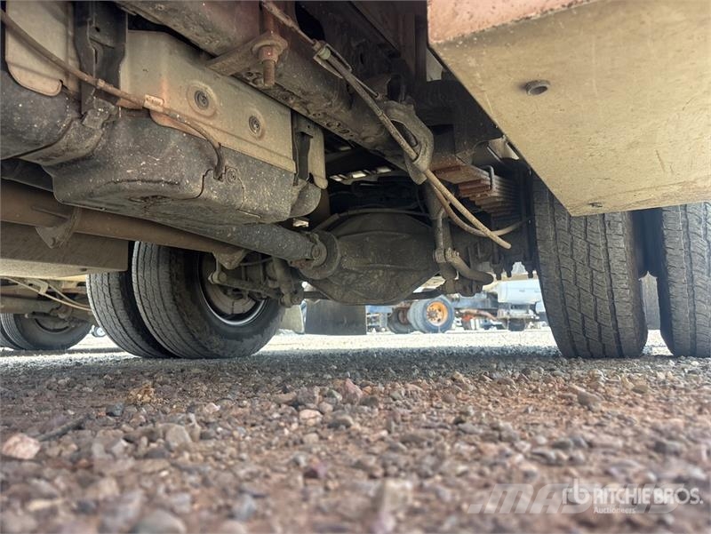 Ford F-350 XL 4x2 Extended Cab Flatbed Truck 平ボディー