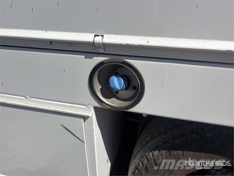 Ford F-350 XL 4x2 Extended Cab Flatbed Truck 平ボディー