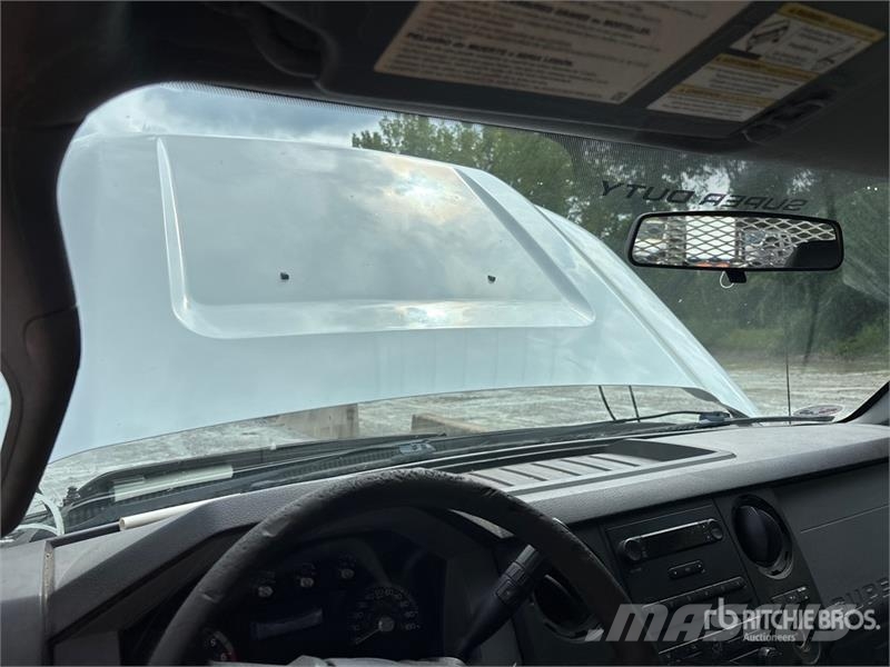 Ford F-350 XL 4x2 Utility Truck Bestelwagens met open laadbak