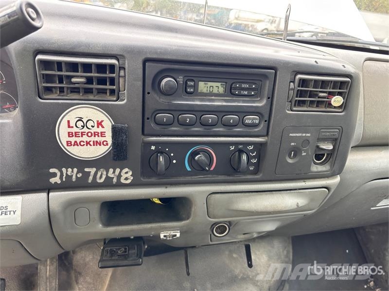 Ford F-350 XL 4x2 Utility Truck Pik up kamioni