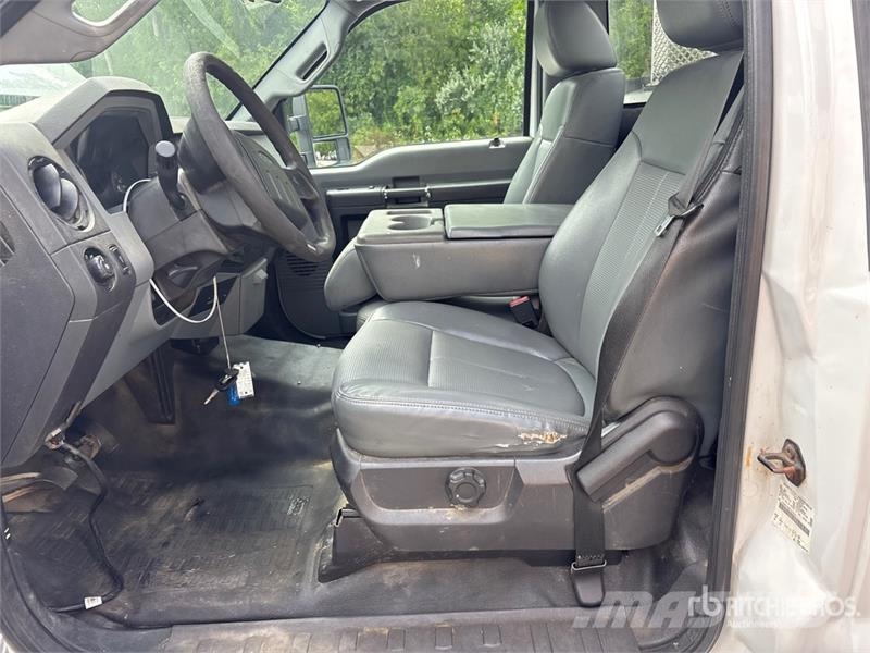 Ford F-350 XL 4x2 Utility Truck Bestelwagens met open laadbak