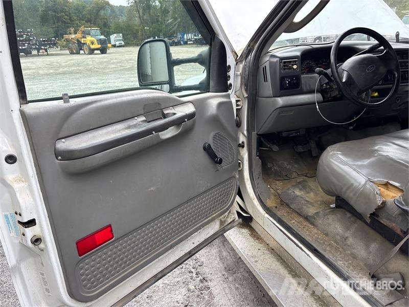 Ford F-350 XL 4x2 Utility Truck Pik up kamioni