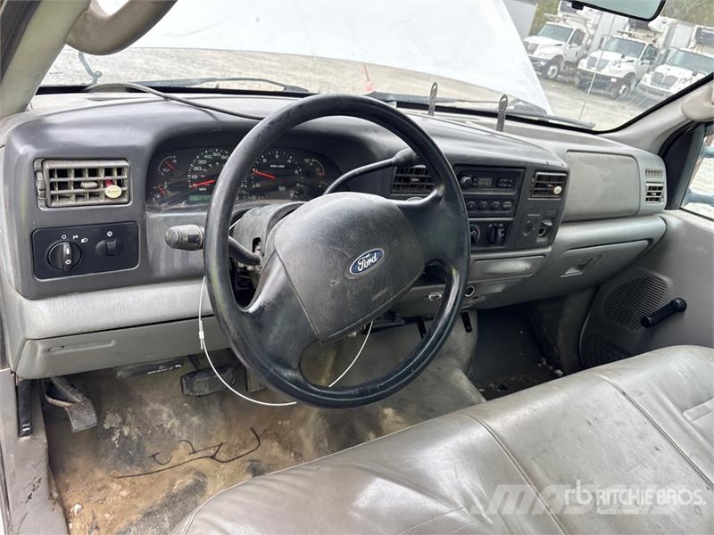 Ford F-350 XL 4x2 Utility Truck Pik up kamioni