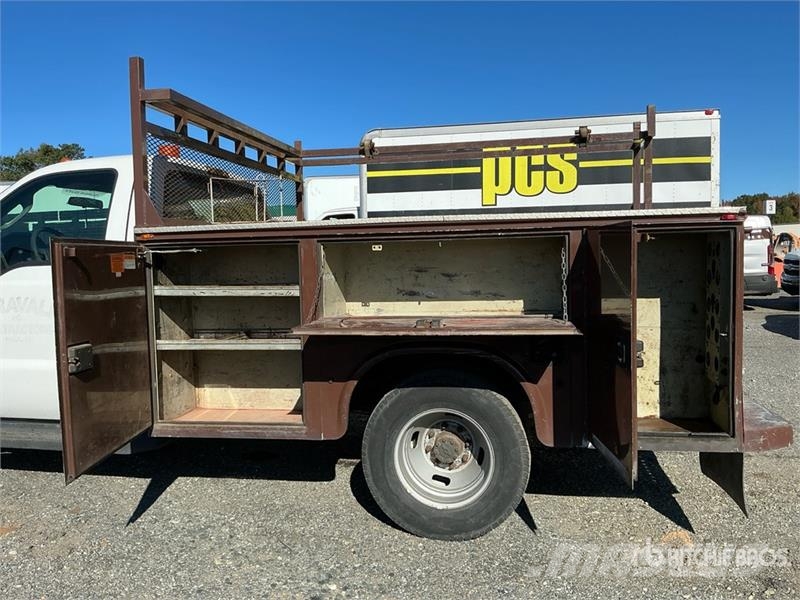 Ford F-350 XL 4x2 Utility Truck Pick up de caixa aberta