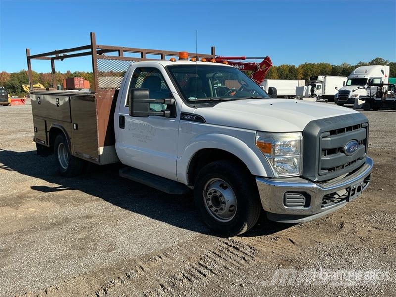 Ford F-350 XL 4x2 Utility Truck Pick up de caixa aberta