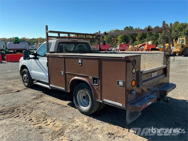 Ford F-350 XL 4x2 Utility Truck Pick up de caixa aberta