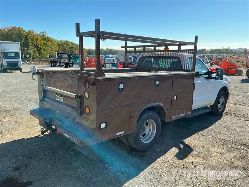 Ford F-350 XL 4x2 Utility Truck Pick up de caixa aberta