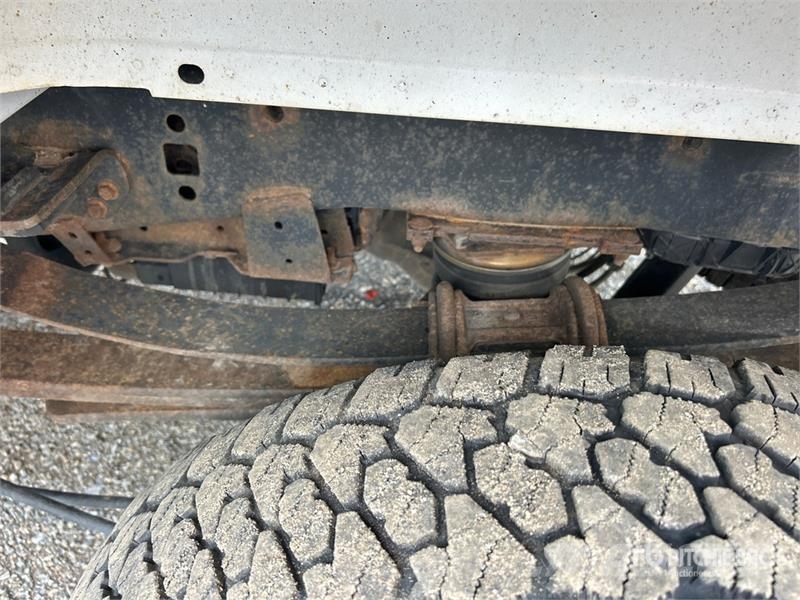 Ford F-350 XL 4x4 Crew Cab Pickup Ostalo