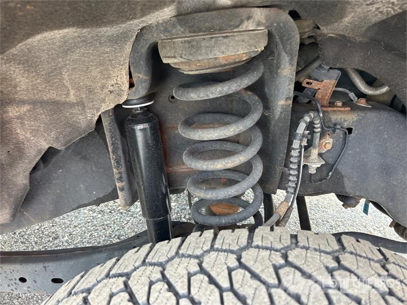 Ford F-350 XL 4x4 Crew Cab Pickup Ostalo