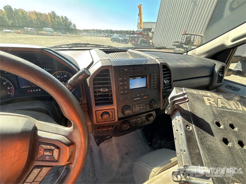Ford F-350 XL 4x4 Extended Cab Utility Truck Vieglais kravas automobilis/izkraušana no sāniem