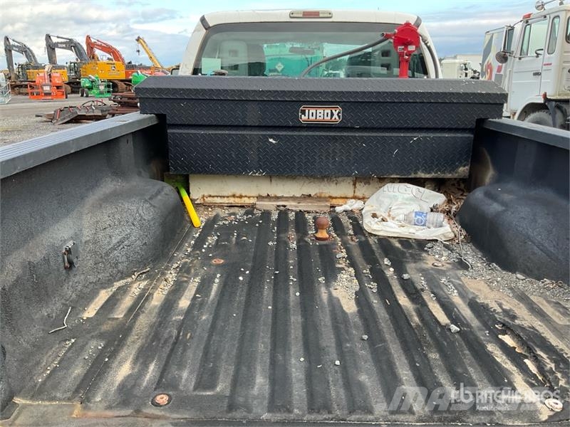 Ford F-350 XL 4x4 Extended Cab Pickup 其他