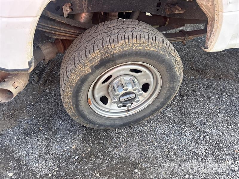 Ford F-350 XL 4x4 Extended Cab Pickup Citi