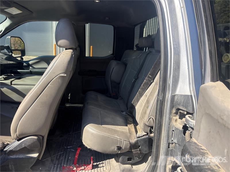 Ford F-350 XL 4x4 Extended Cab Utility Truck Vieglais kravas automobilis/izkraušana no sāniem