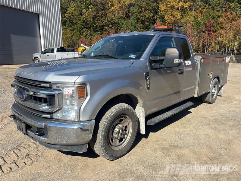 Ford F-350 XL 4x4 Extended Cab Utility Truck Vieglais kravas automobilis/izkraušana no sāniem
