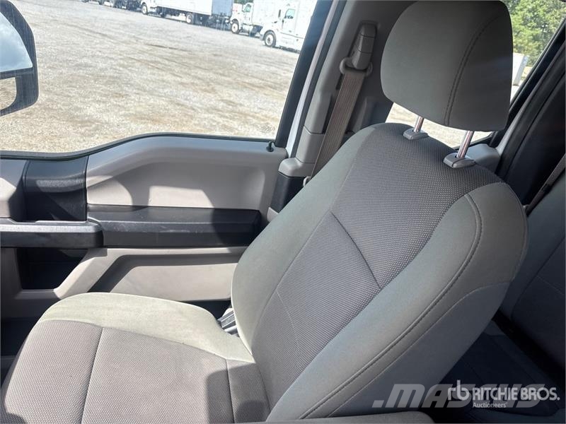 Ford F-350 XL 4x4 Extended Cab Pickup Citi