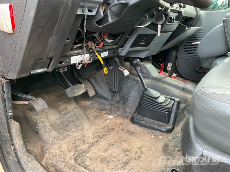 Ford F-350 XL 4x4 Extended Cab Pickup 其他