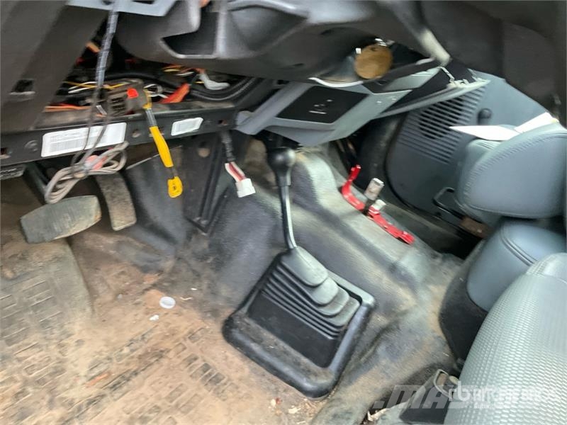 Ford F-350 XL 4x4 Extended Cab Pickup 其他