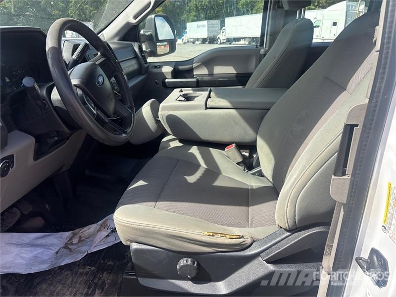 Ford F-350 XL 4x4 Extended Cab Pickup Citi